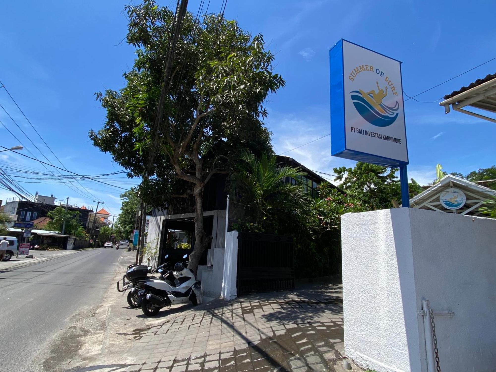 Summer Of Surf Hostel Uluwatu Ungasan Esterno foto