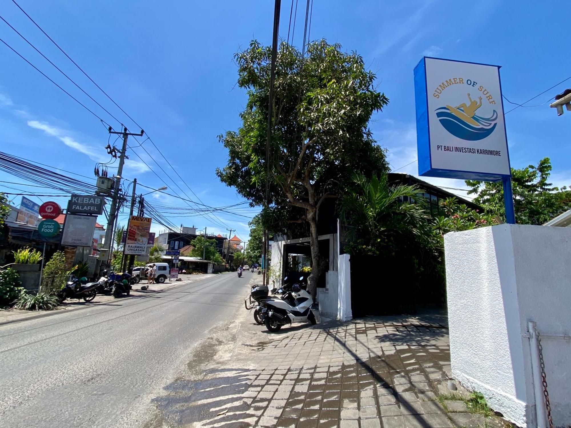 Summer Of Surf Hostel Uluwatu Ungasan Esterno foto