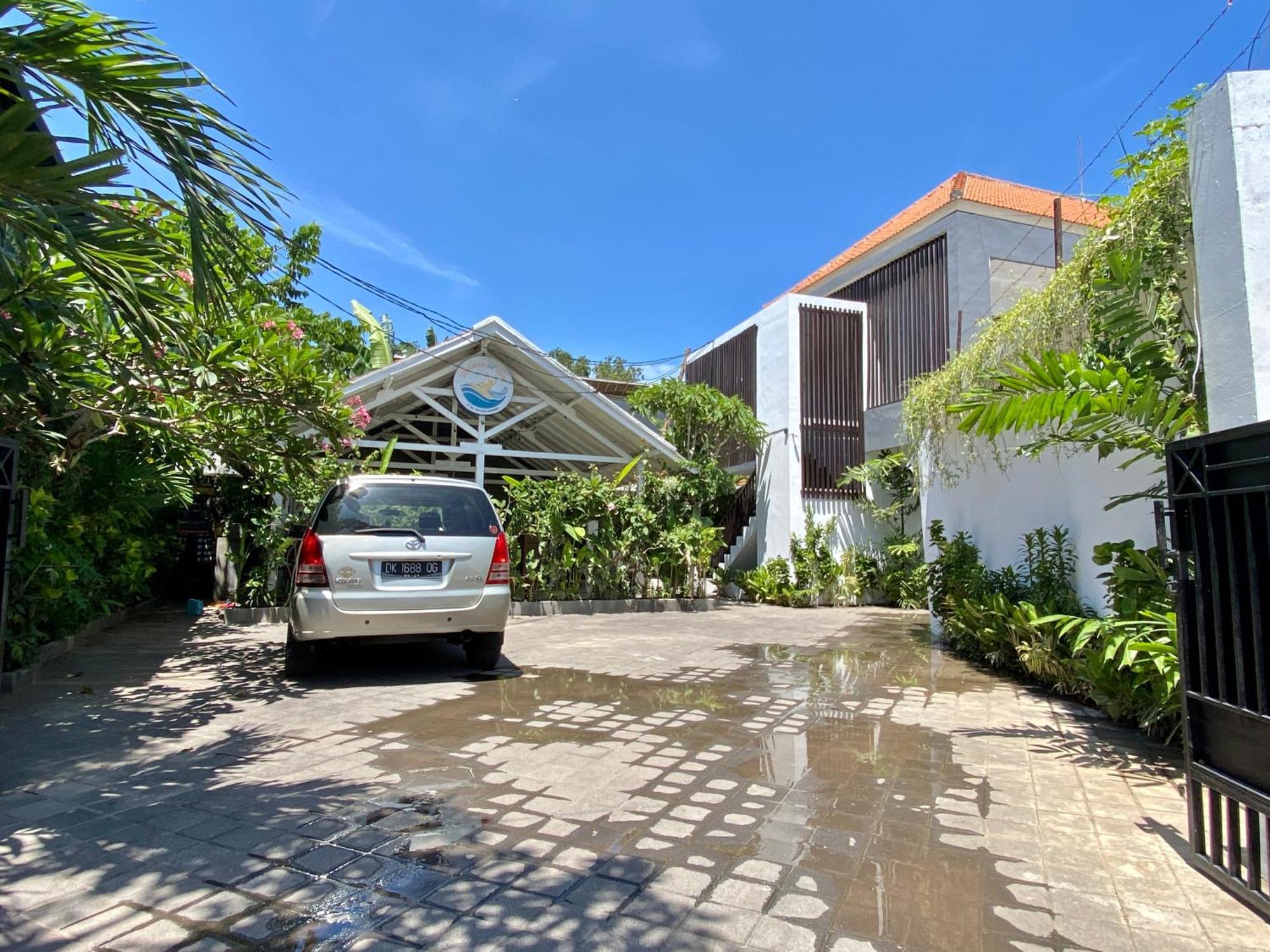 Summer Of Surf Hostel Uluwatu Ungasan Esterno foto