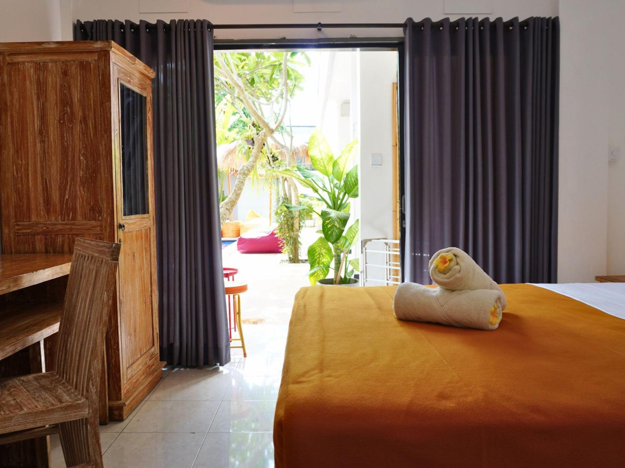 Summer Of Surf Hostel Uluwatu Ungasan Esterno foto