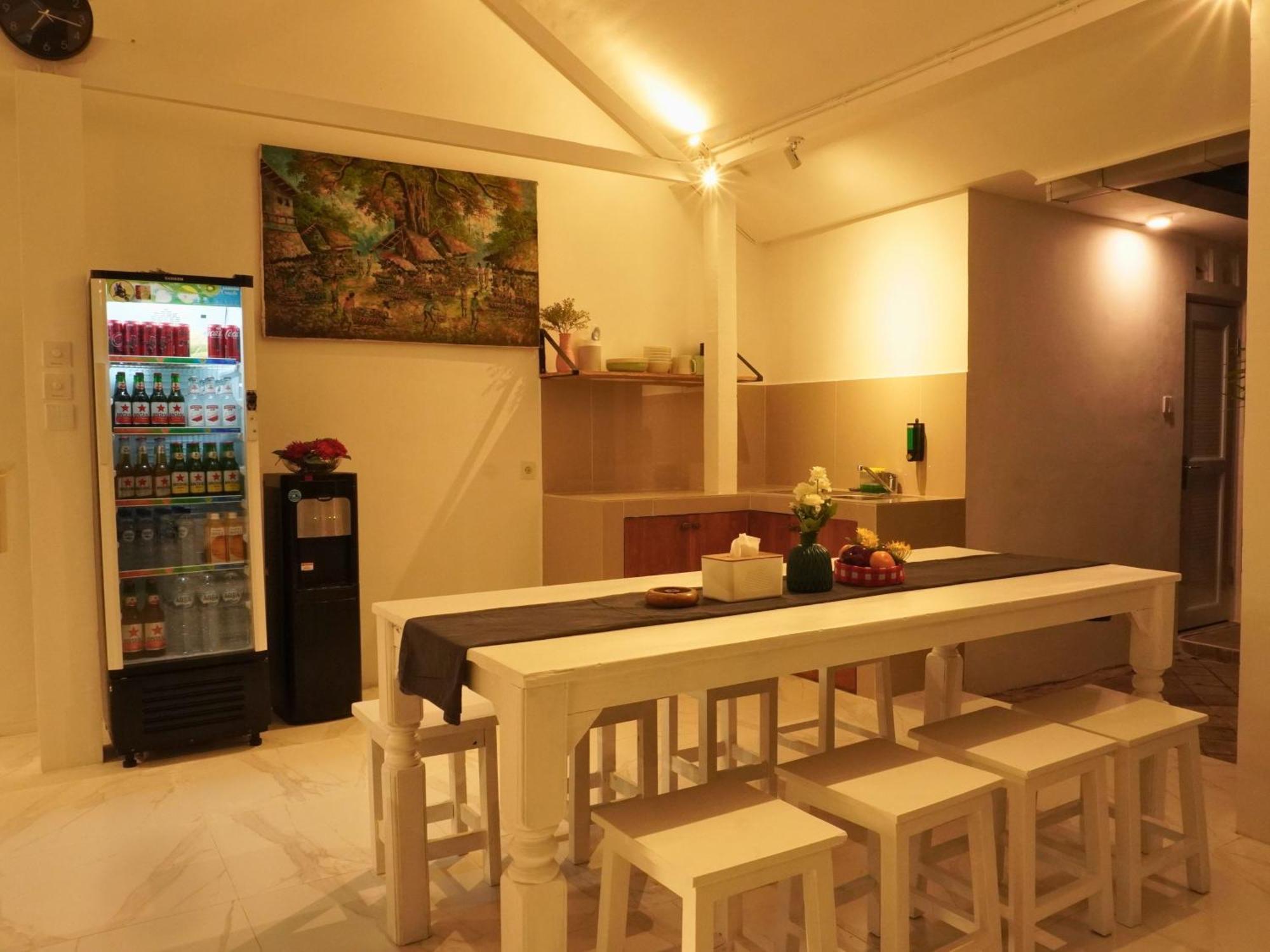 Summer Of Surf Hostel Uluwatu Ungasan Esterno foto